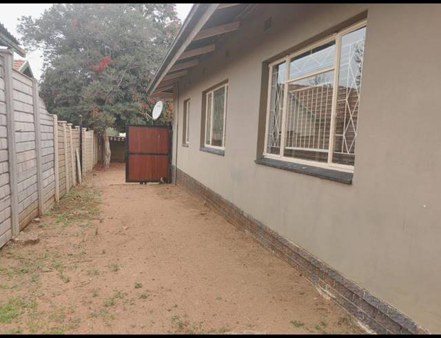 7 BEDROOM HOUSE FOR SALE IN POLOKWANE CENTRAL